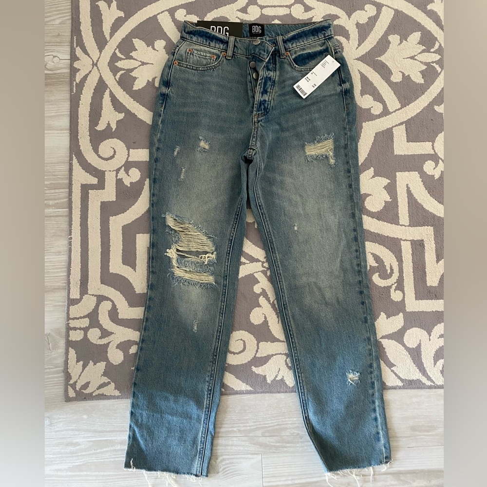 NWT Urban Outfitters BDG Slim Straight Distressed Jeans